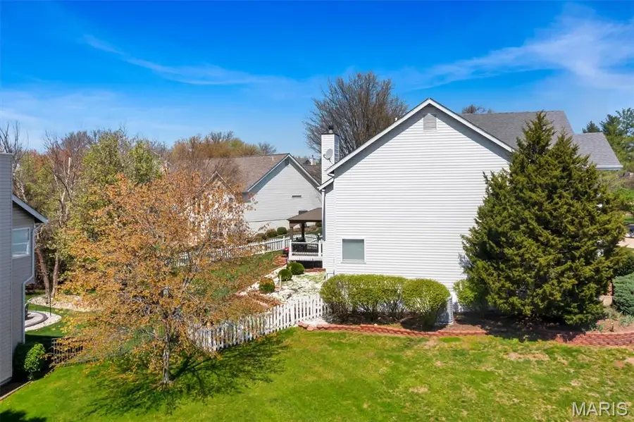 489 Westglen Village Drive, Ballwin, MO 63021 - Image #3