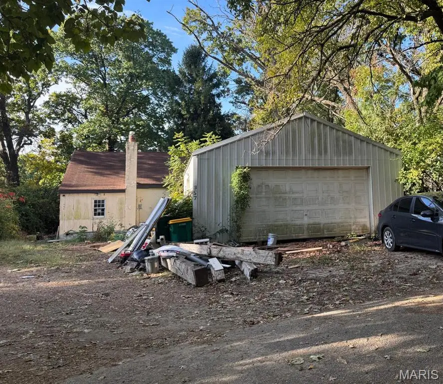 357 Adrian Drive, Saint Louis, MO 63137 - #1