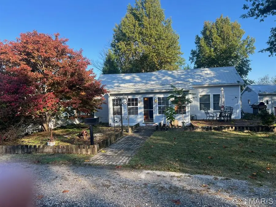 125 E Johnson Street, Vandalia, IL 62471 - Image #2