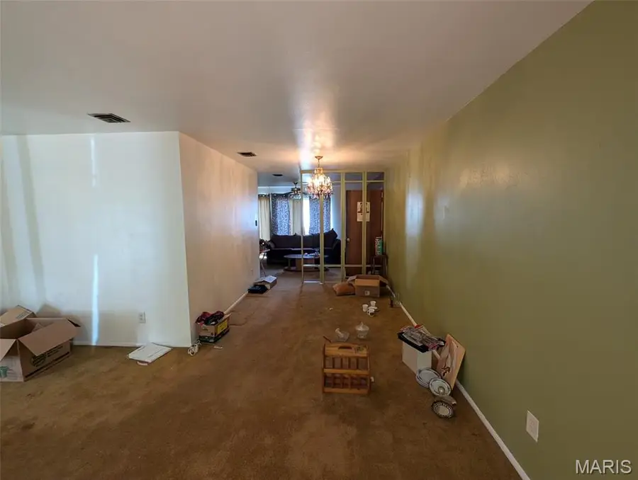 1315 Hendrick Drive, Saint Louis, MO 63135 - Image #3