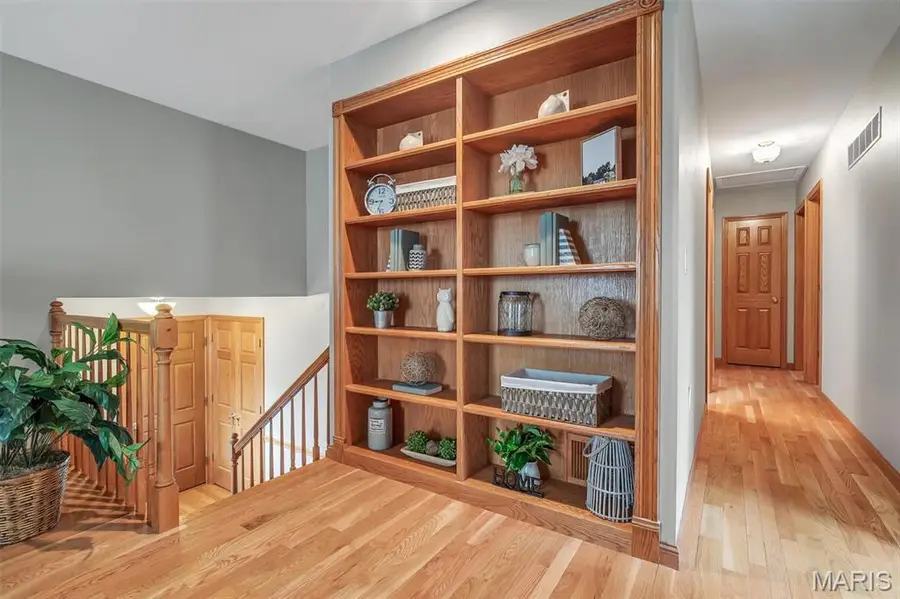 13 W Douglas Drive, Saint Peters, MO 63376 - Image #3