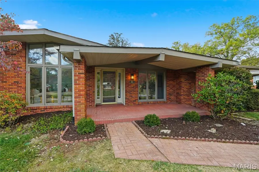 351 Greenbriar Lane, Ballwin, MO 63011 - #2