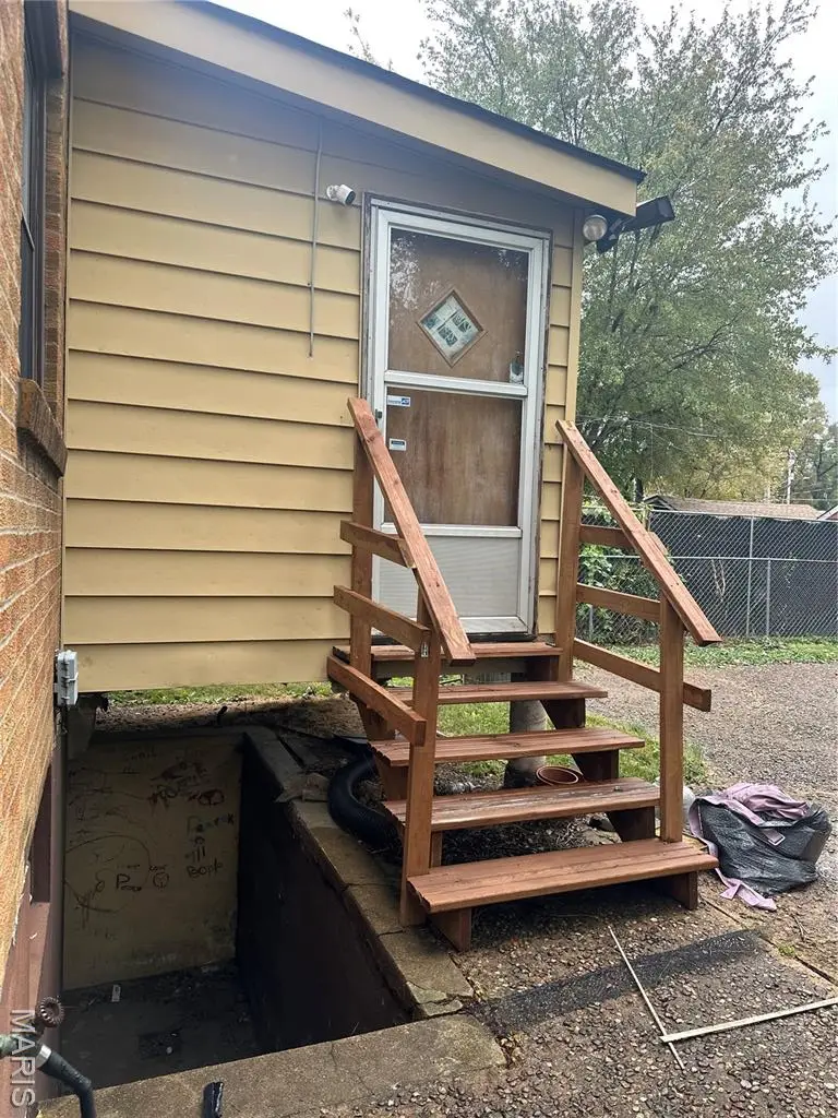 4610 Penrose Street, Saint Louis, MO 63115 - Image #2