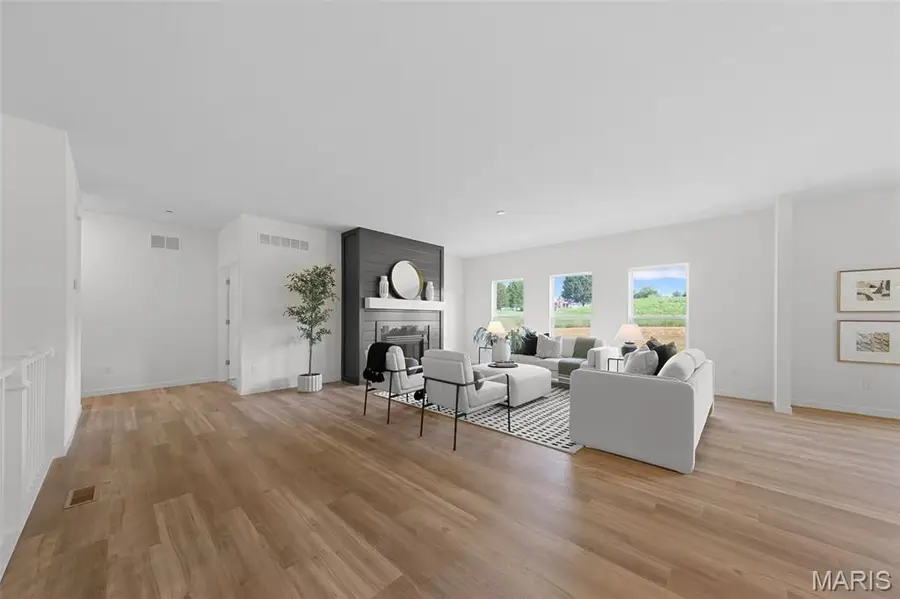 109 Sommers Creek Court, Ofallon, MO 63366 - Image #3