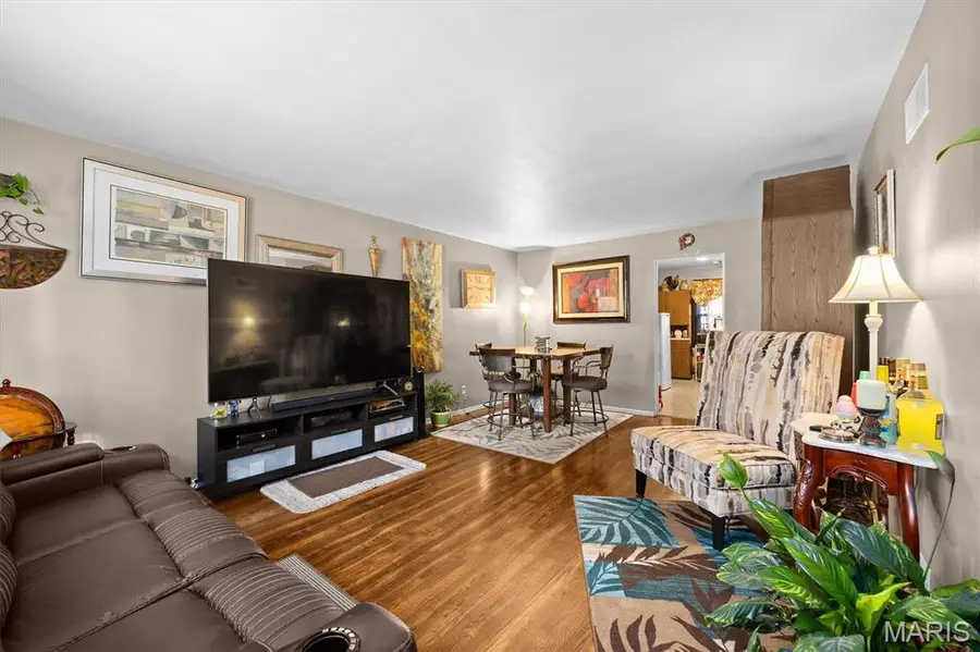 6317 W Washington Street, Belleville, IL 62223 - #3