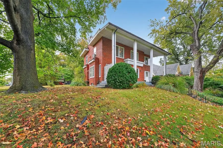 9914 Parkway Drive, Saint Louis, MO 63137 - Image #3