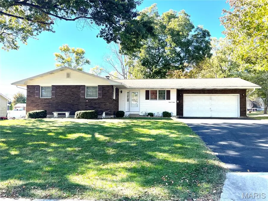 707 S Library Street, Waterloo, IL 62298 - Image #2