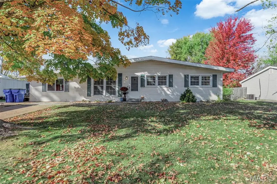 5273 Westwood Drive, Saint Charles, MO 63304 - Image #2