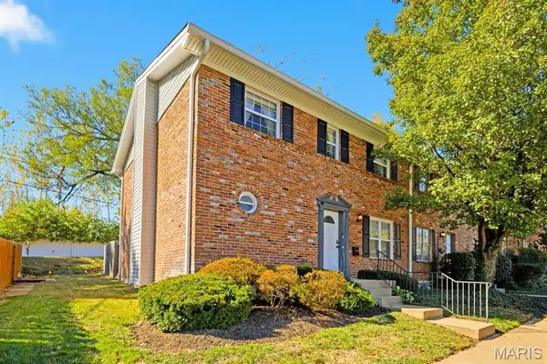 1121 Matador Drive, Chesterfield, MO 63141