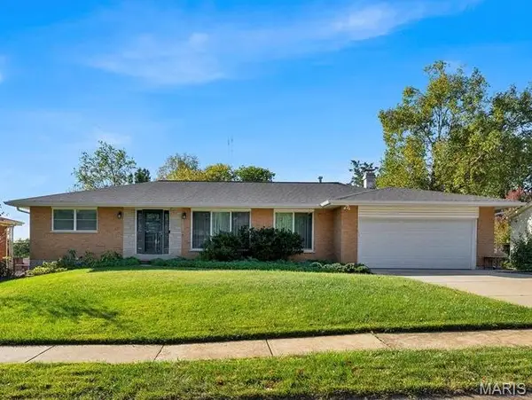 9463 Trillium Drive, St Louis, MO 63126