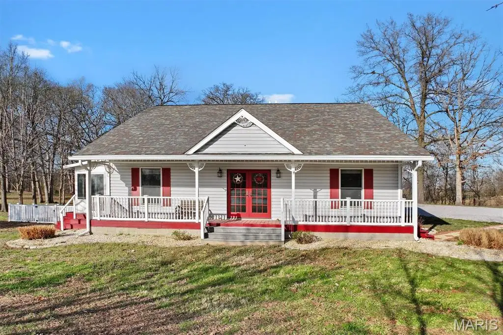 34686 Gun Club Road, Brighton, IL 62012 - #1