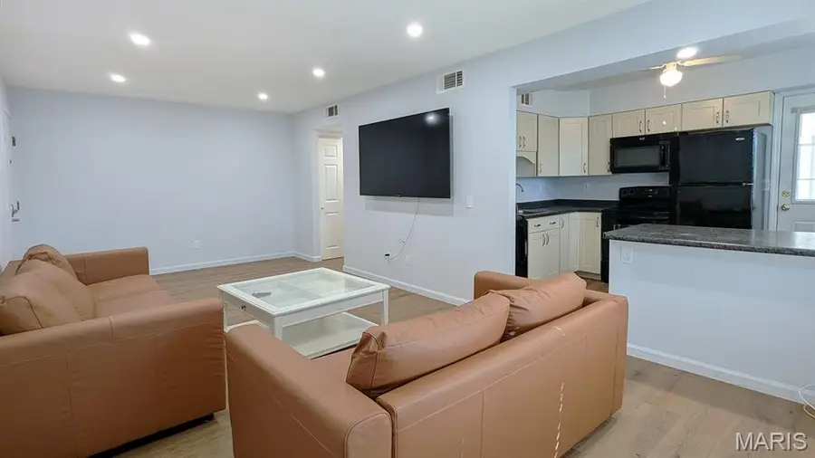 1669 Mayenne Court #B, Lemay, MO 63125 - #3