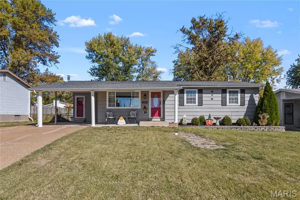 1365 Yaqui Drive, Florissant, MO 63031