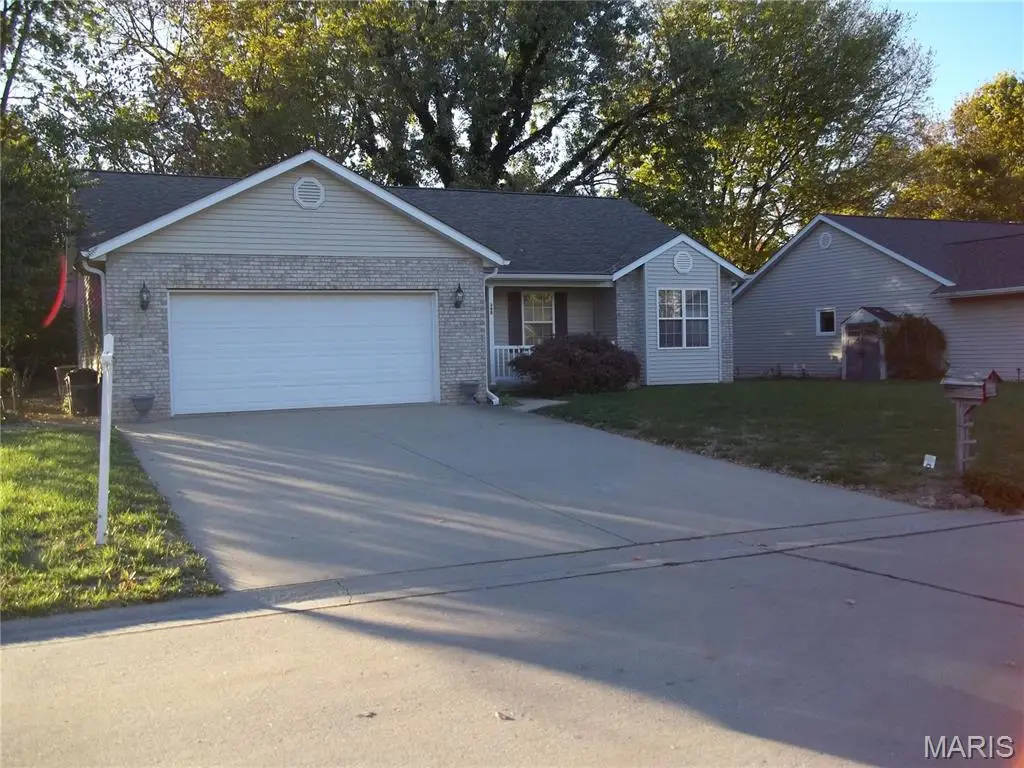 340 Nottingham Lane, Highland, IL 62249 - Image #1