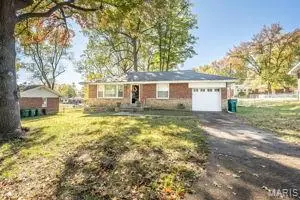 1208 Admiral Drive, Bellefontaine Neighbors, MO 63137 - #2