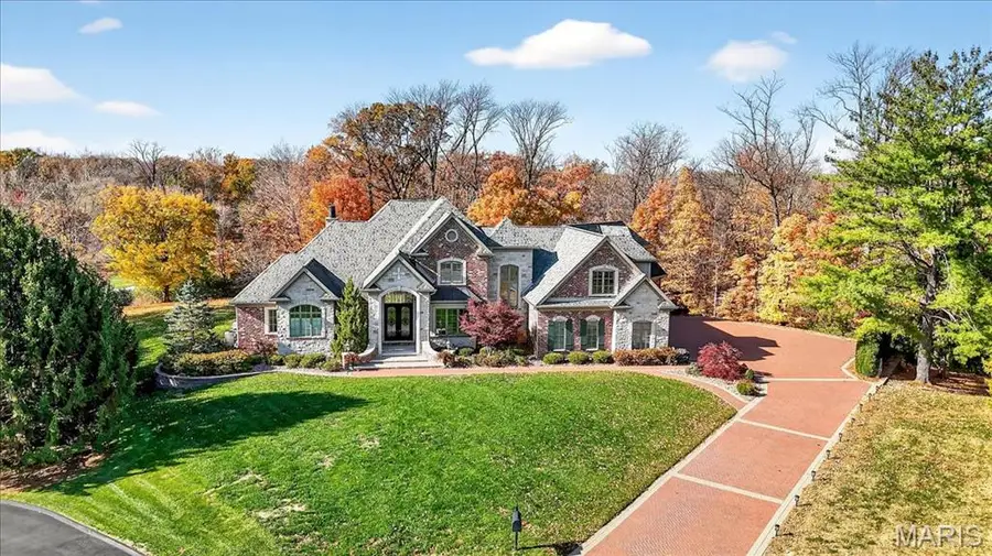 24 Muirfield Lane, Town And Country, MO 63141 - Image #3