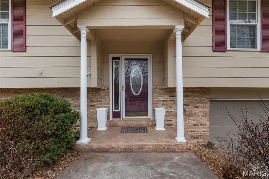 922 Ampere Place, Lake Saint Louis, MO 63367 - Image #2