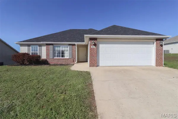 207 Fritts Circle, Waynesville, MO 65583