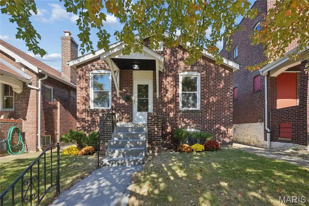5217 Loughborough Avenue, Saint Louis, MO 63109 - Image #1