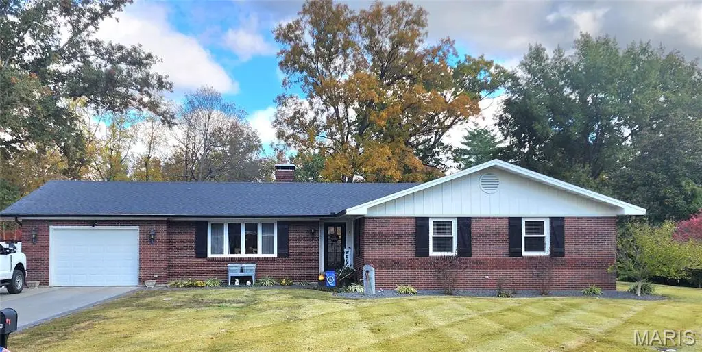 5 Forest Court, Chester, IL 62233 - Image #1