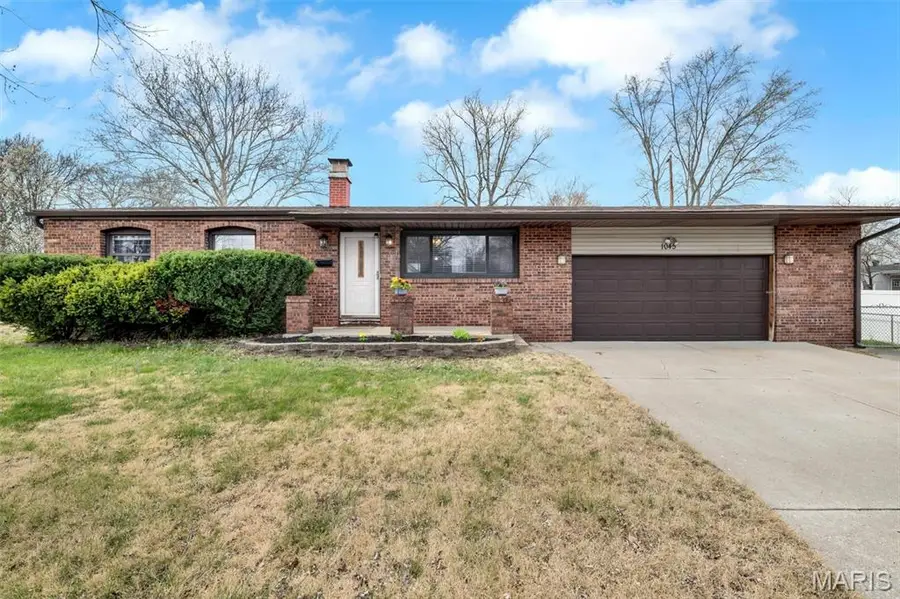 1045 Estes Drive, Florissant, MO 63031 - #2