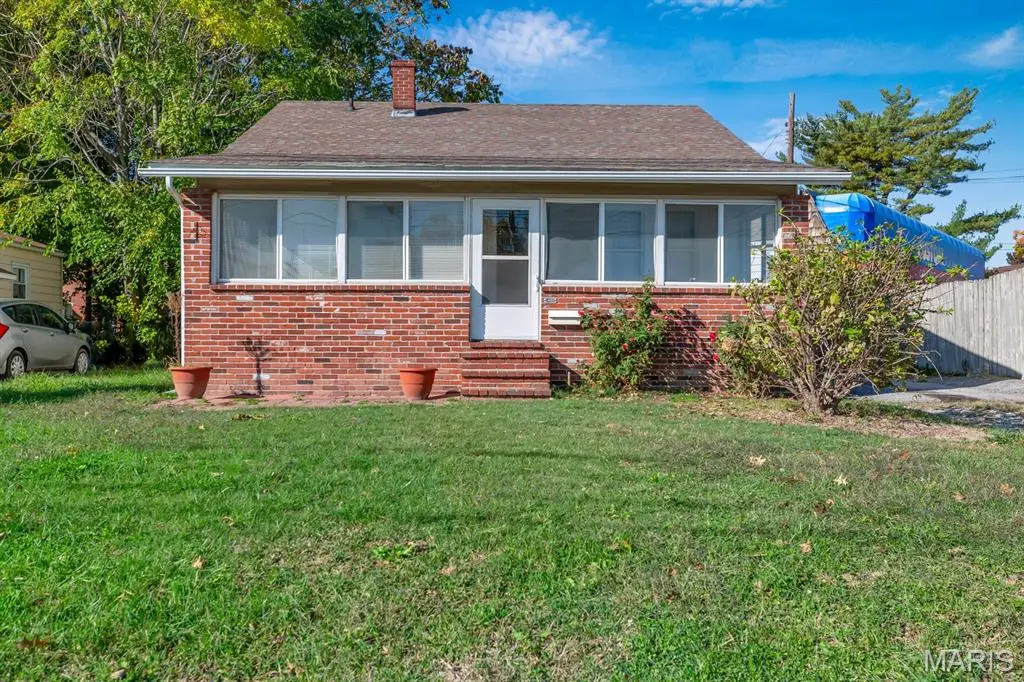 3400 Milton Drive, Alton, IL 62002 - Image #1