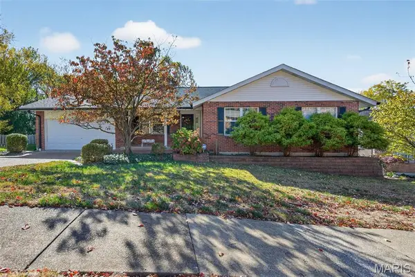 5718 Wieland Drive, St Louis, MO 63128