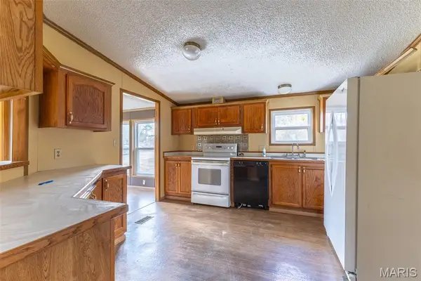 3868 State Highway 21, Doniphan, MO 63935