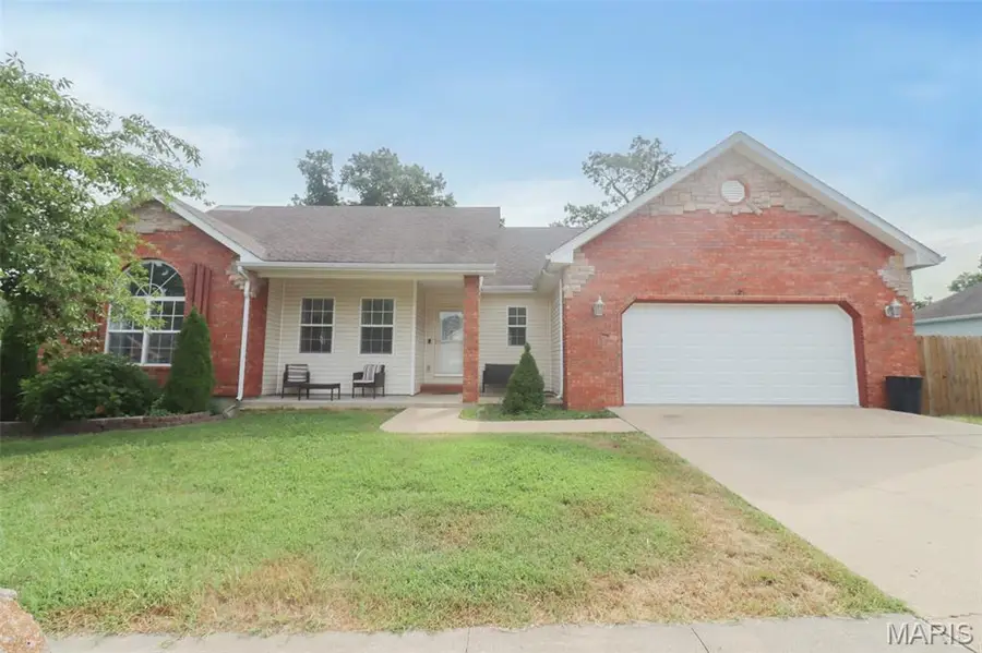 129 Birch Tree Circle, Saint Robert, MO 65584 - #2