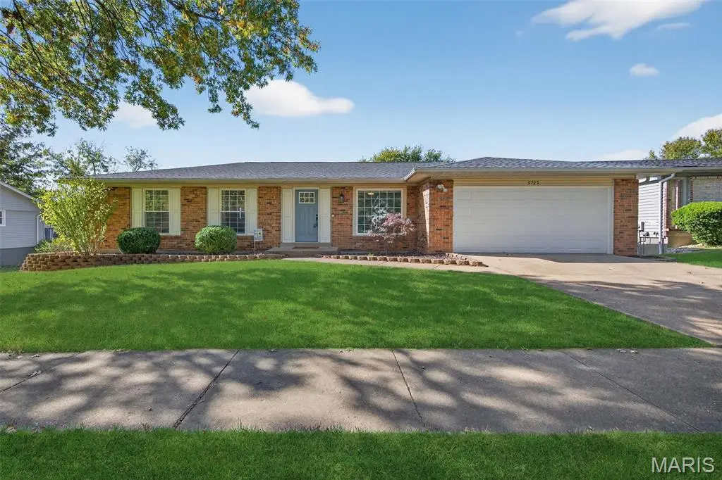 5723 Hidden Stone Drive, Saint Louis, MO 63129 - #1