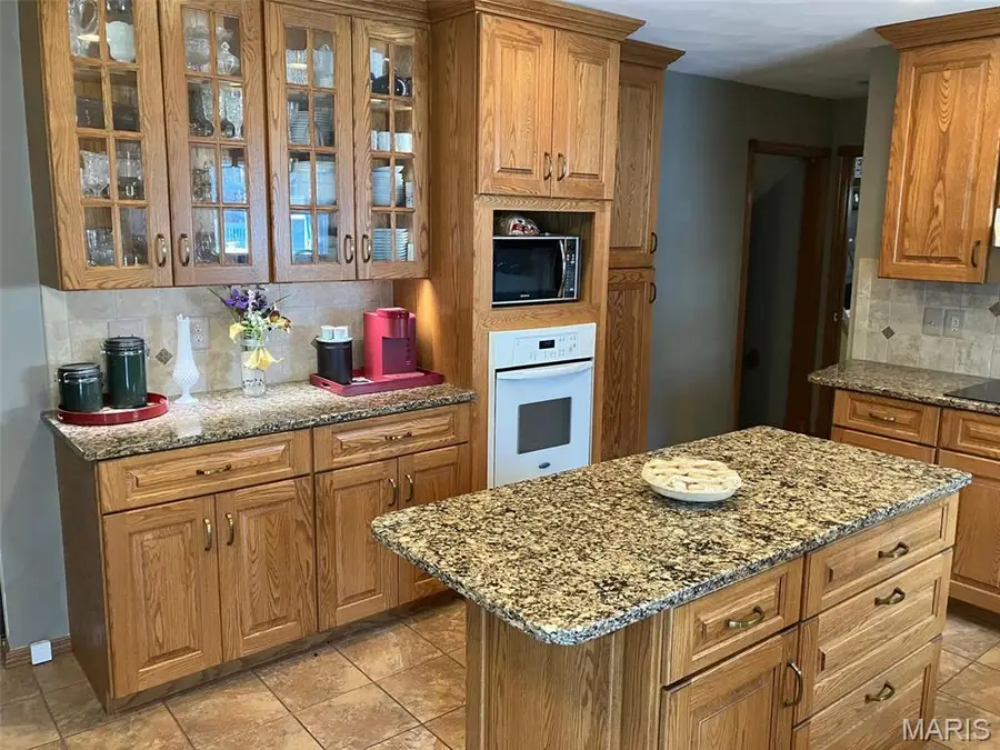 49 Walnut Circle, Aviston, IL 62216 - Image #3