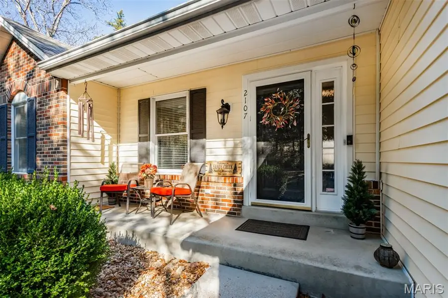 2107 Sandy Creek Road, Pacific, MO 63069 - Image #2