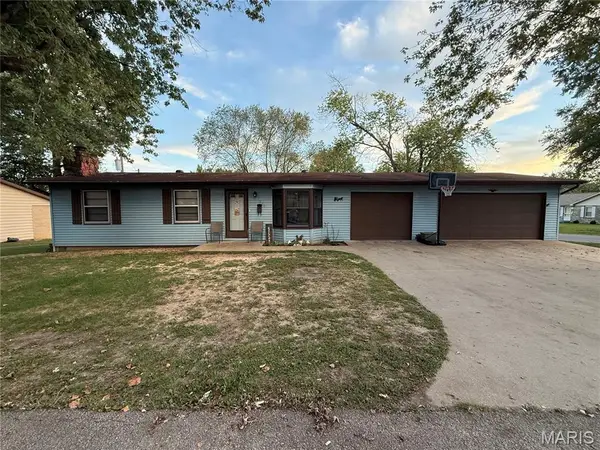 1911 Yale Drive, Scott City, MO 63780