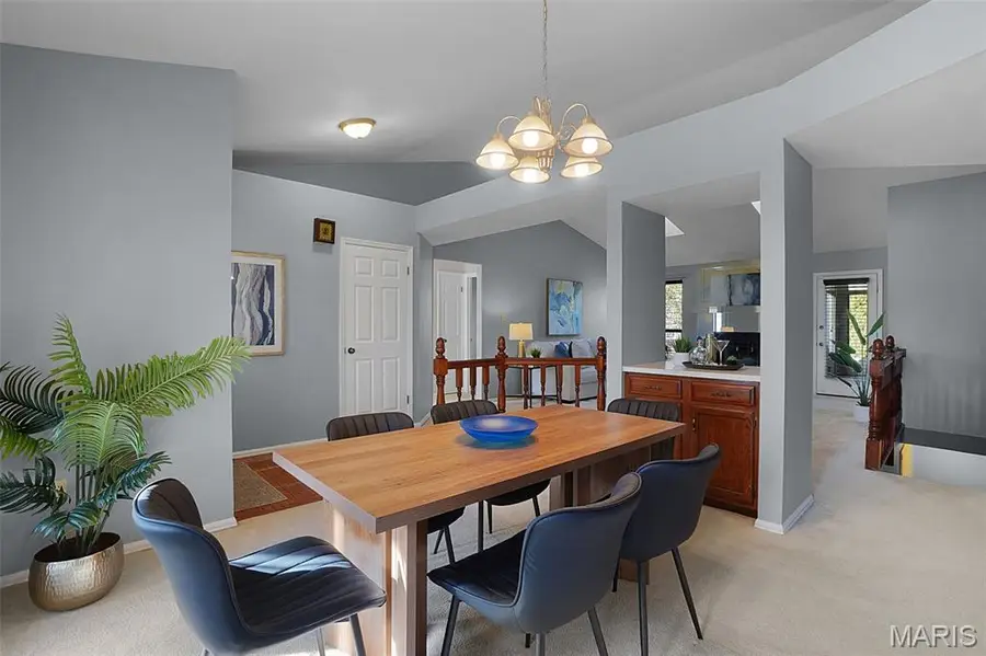 620 Bugle Run Drive, Florissant, MO 63034 - Image #3