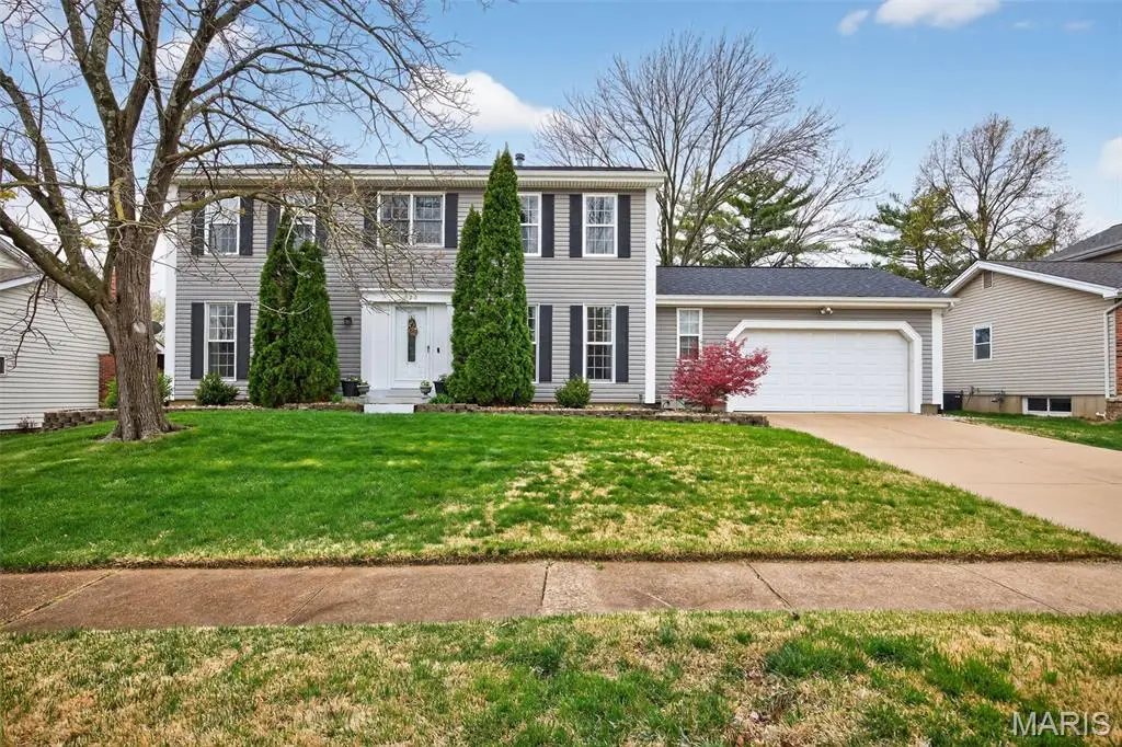 323 Oakleigh Woods Drive, Ballwin, MO 63011 - #1