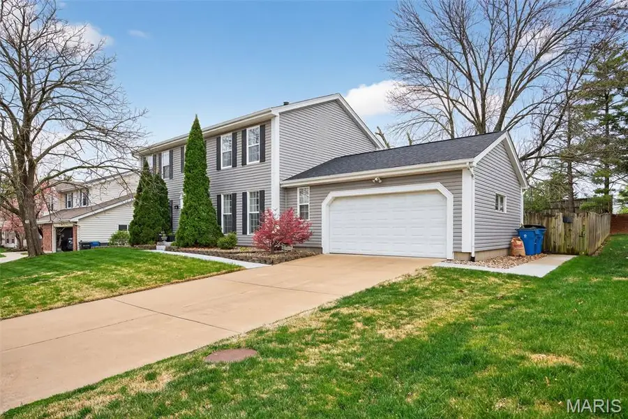 323 Oakleigh Woods Drive, Ballwin, MO 63011 - #3