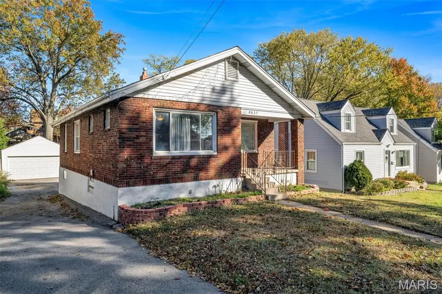 8637 Olden Avenue, Saint Louis, MO 63114 - Image #2