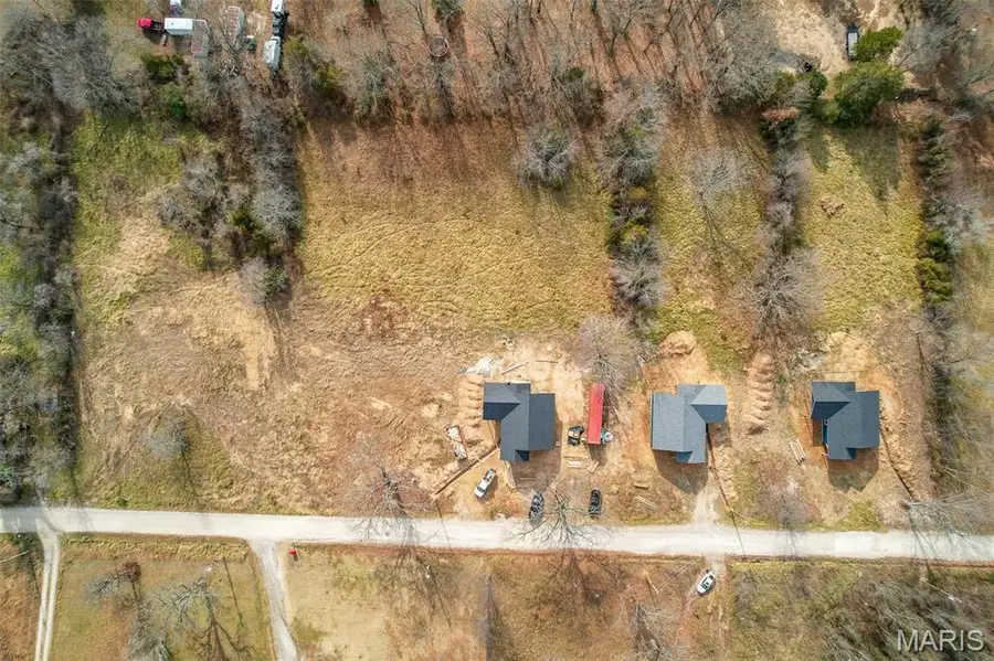 217 Hawkins Avenue, Crocker, MO 65452 - Image #2