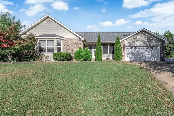 440 Willow View Lane, St Peters, MO 63376