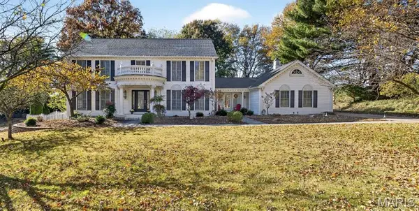 1473 Mason Valley Road, Town and Country, MO 63131