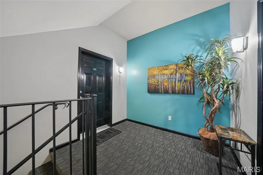 1566 Milbridge Drive, Chesterfield, MO 63017 - Image #3