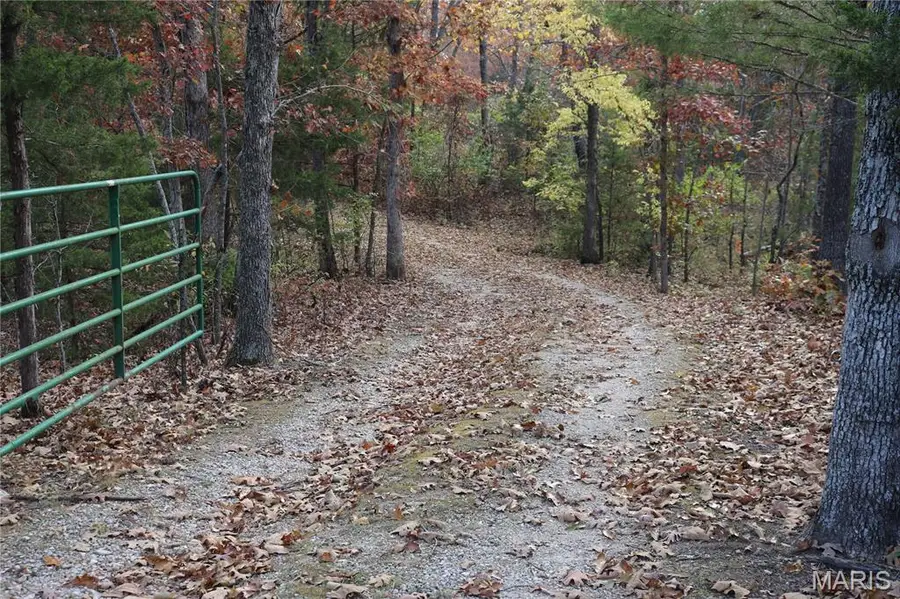 100 Rottie Lane, Cuba, MO 65453 - Image #2