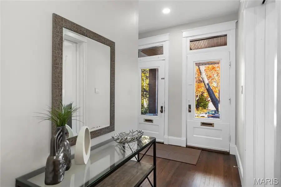 3872 Humphrey Street, Saint Louis, MO 63116 - Image #3