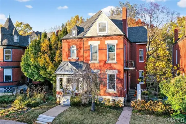 3315 Shenandoah Avenue, St Louis, MO 63104