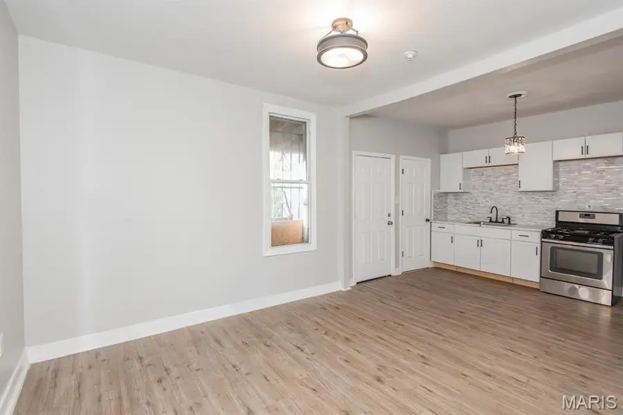 4142 E Penrose Street, Saint Louis, MO 63115 - Image #3