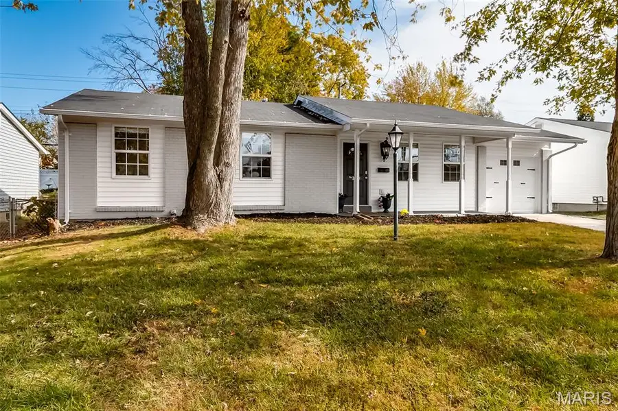 2190 Glenoro Drive, Florissant, MO 63033 - Image #3