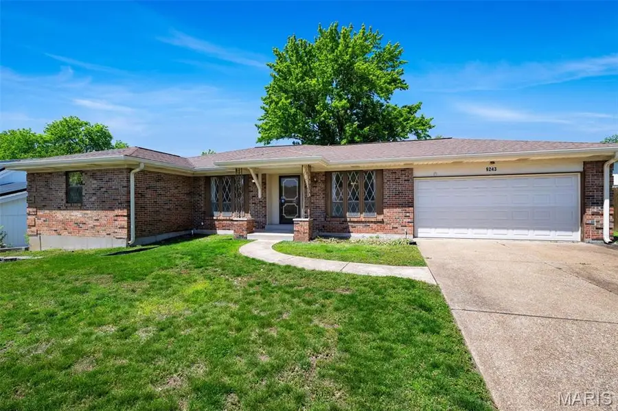 9243 Roger Lee Lane, Saint Louis, MO 63126 - #2