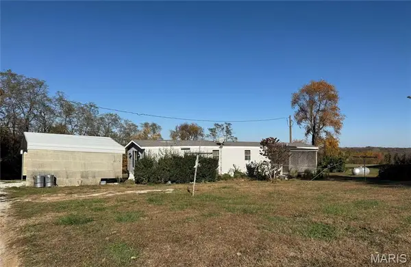 7898 Highway Mm, Hannibal, MO 63401