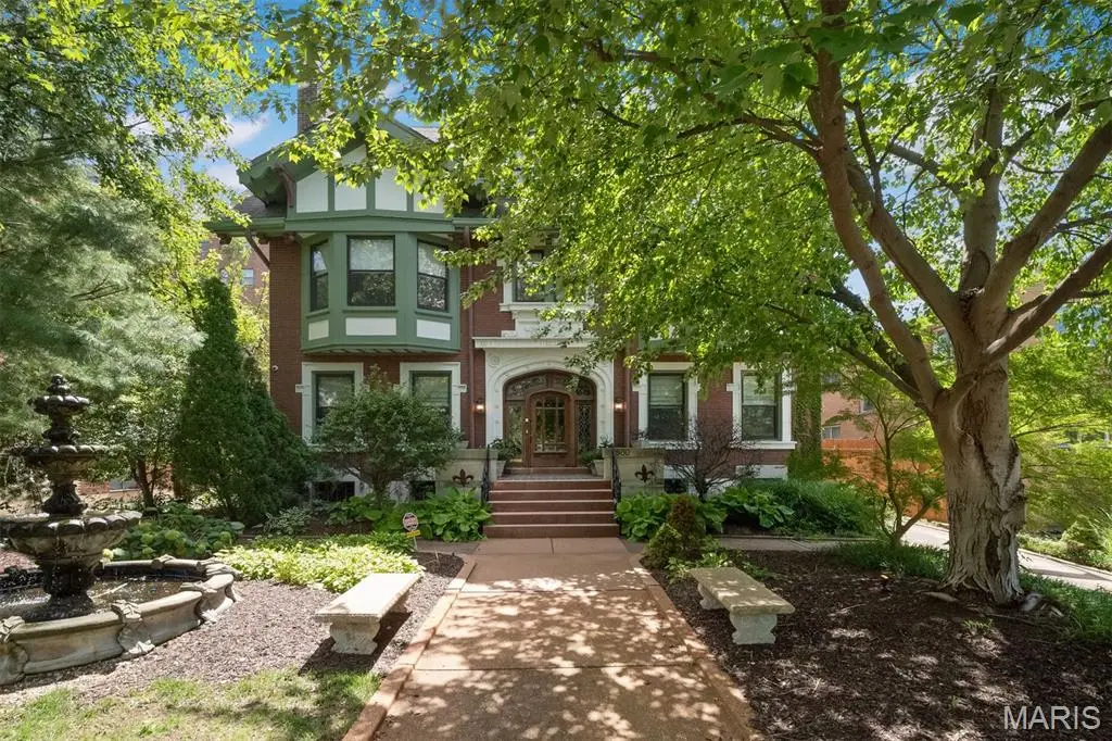 3500 Russell Boulevard, Saint Louis, MO 63104 - #1