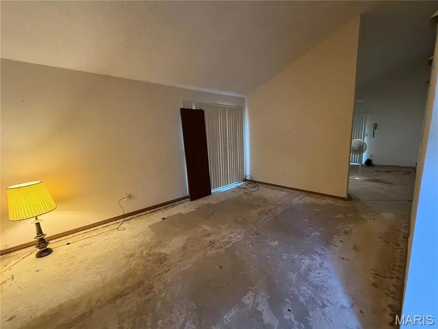 602 Ledyard Drive, Florissant, MO 63031 - Image #3